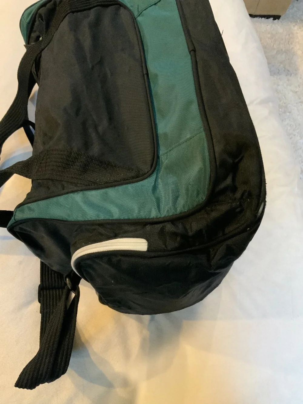 Reebok Vintage Black Green Duffel Gym Bag Active Travel Sporty Retro